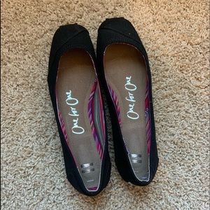 Toms one for one flats Womens size 10